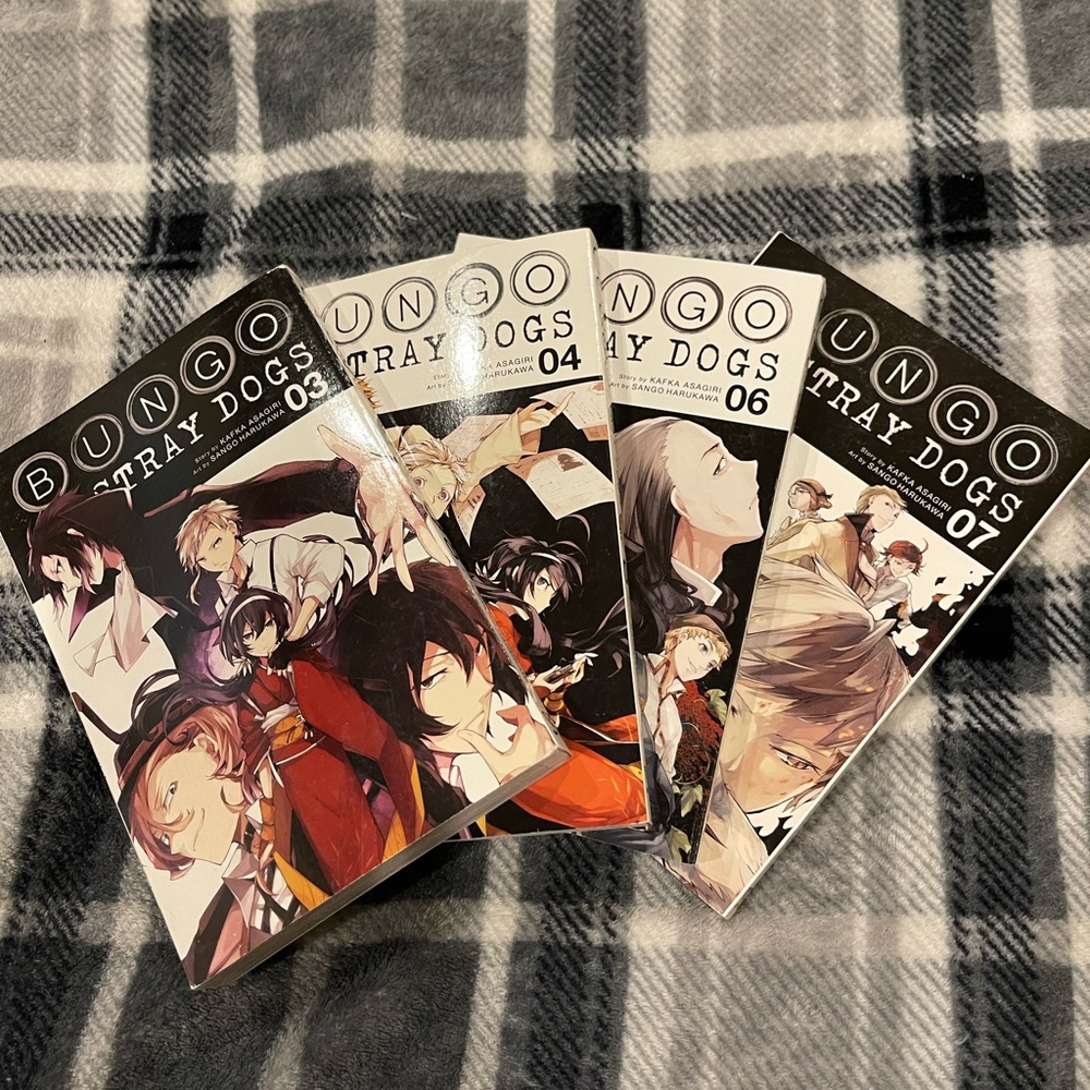 Bungo Stray Dogs manga  (4,6,7)